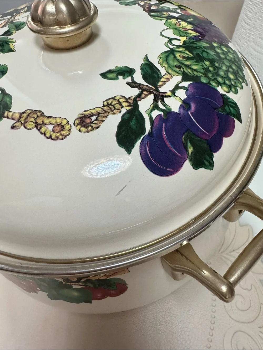 Vintage Kensington 8 quart Vitro-ceramic Cookware - Picture 9 of 14